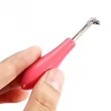 Metal comb for cleaning hairbrush
